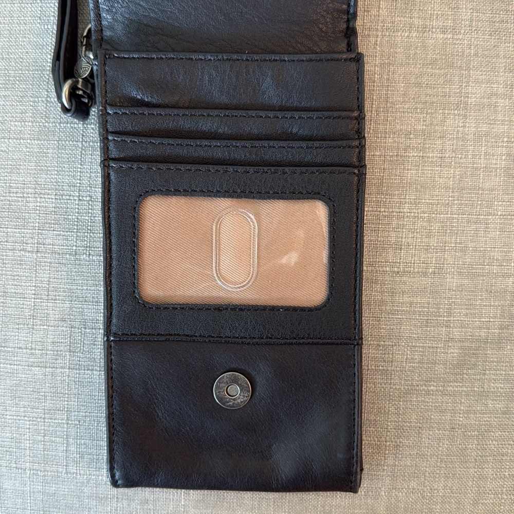 The Sak Small Crossbody Bag/Wristlet. - Picture 14 of 16